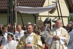 BozeCIalo_2011-40